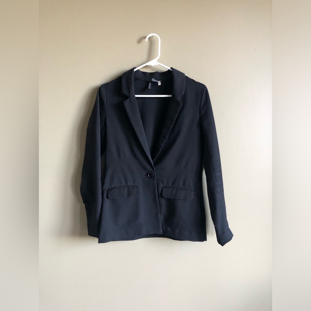 H&M Women’s Black Collared Standard Fit Blazer Size 2